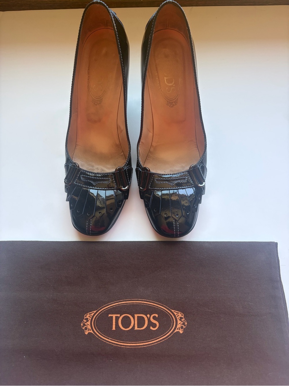 TOD'S Black Patent Leather Women's Kiltie Pumps size 8